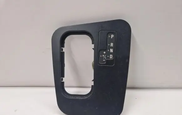 BMW 7 E38 Gear shifter surround trim plastic 8221521