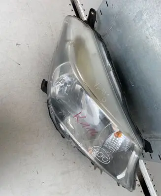 Toyota Yaris Headlight/headlamp