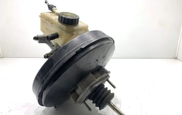 BMW 3 E46 Brake booster 6753008
