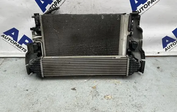 Volvo V60 Radiator set 31290775 H0602005 6G917A095AD