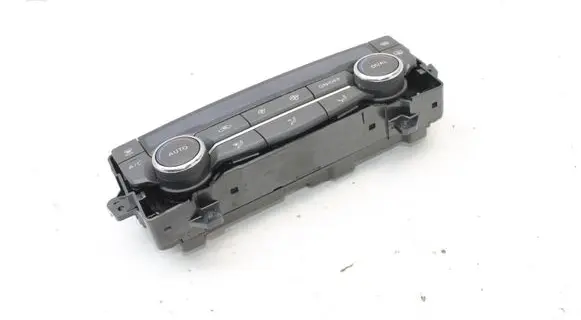 Nissan Qashqai Interior fan control switch 275004EA1A