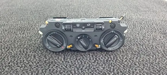 Volkswagen Golf V Climate control unit 1K0820047EC
