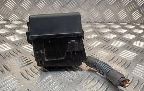 Toyota Yaris Fuse box set 8266252310