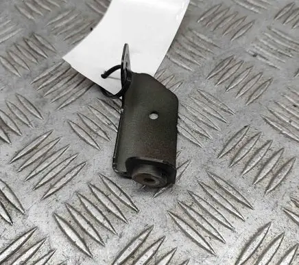 BMW iX Fender mounting bracket 9465329
