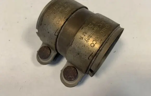Audi Q5 SQ5 Muffler pipe connector clamp 8W0253141A