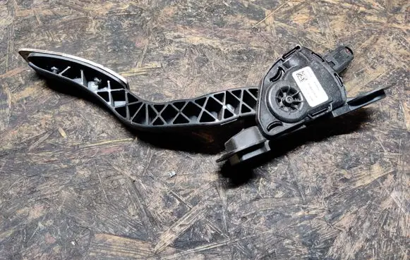 Mazda 6 Accelerator throttle pedal GS1E41600