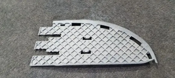 Mercedes-Benz C W202 Front bumper lower grill 2028800605