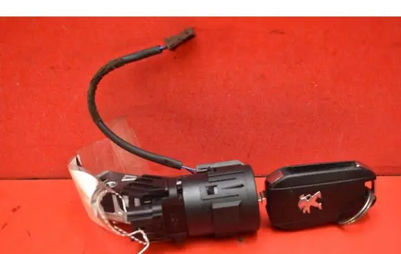 Peugeot 208 I Ignition lock 96762547