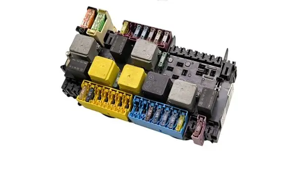 Mercedes-Benz GL X166 Fuse module A1669063801