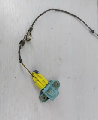 Audi A6 S6 C6 4F Airbag deployment crash/impact sensor 4F0955557