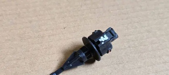 Suzuki Ignis Intake air temperature sensor 1365052G00
