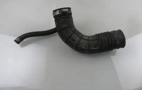 Suzuki Jimny Air intake hose/pipe 