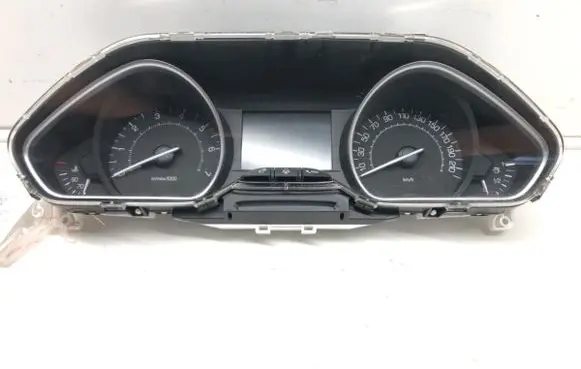 Speedometer (instrument cluster)