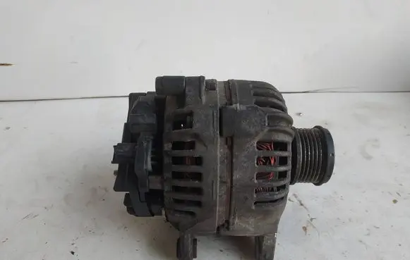 Nissan Juke I F15 Generator/alternator 0124525140 8200728292