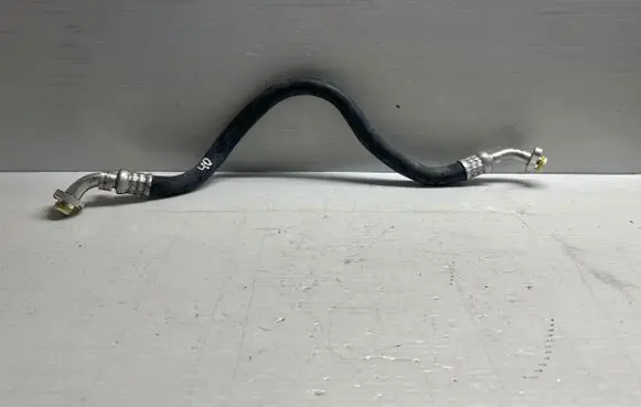 Volvo XC60 Air conditioning (A/C) pipe/hose 31497390