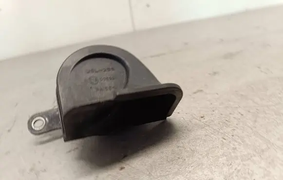Honda HR-V Horn signal E13005921