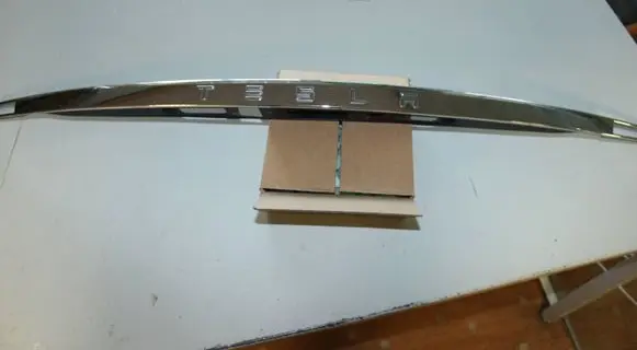 Tesla Model S Tailgate trim 102577600 102577600a