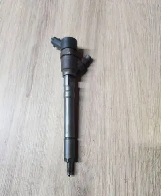 KIA Sportage Fuel injector 0445110064 338007000