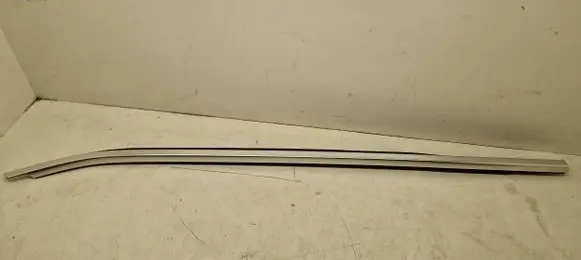 BMW X4M F98 Front door glass trim molding 7410014