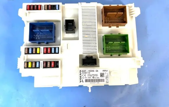 Volvo XC60 Fuse module 31343677AA BG9T14C256GA