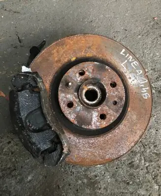 Fiat Linea Front wheel hub spindle knuckle