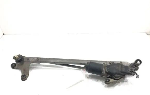 Honda CR-V Front wiper linkage and motor