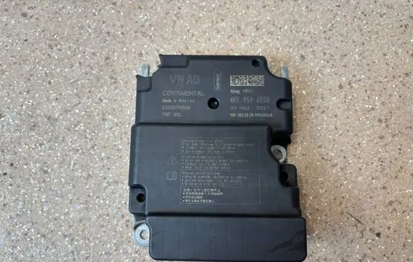 Audi e-tron Airbag control unit/module 4KE959655D