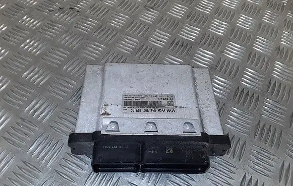 Audi A1 Engine control unit/module 04e906027al