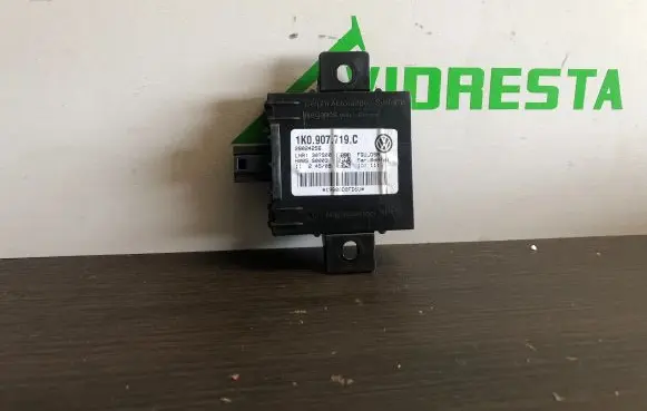 Audi A3 S3 A3 Sportback 8P Alarm control unit/module 1K0907719C 28024256 19800D8FD6U