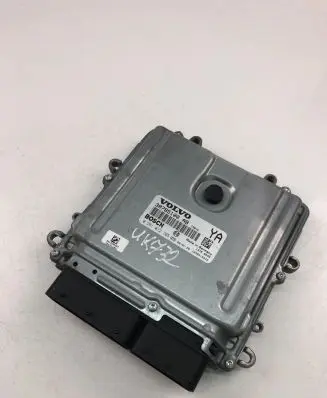 Volvo V70 Engine control unit/module ECU 30785100AB 0281012765