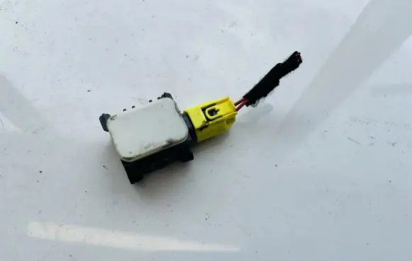 Mercedes-Benz ML W164 Airbag deployment crash/impact sensor 0038202826 965231107