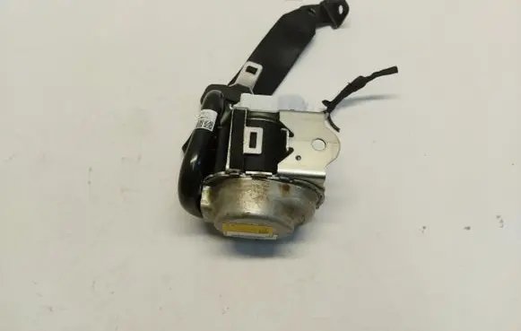 Mini Cooper Countryman F60 Rear seatbelt