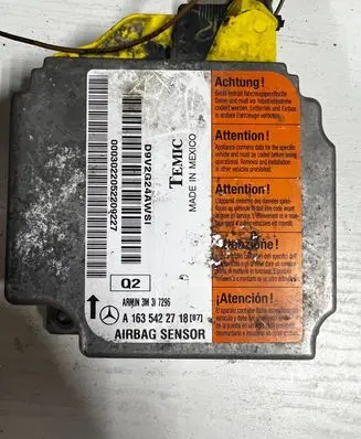 Mercedes-Benz ML W163 Airbag control unit/module A1635422718