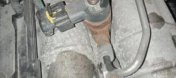 Alfa Romeo 159 Fuel injector 0445110243