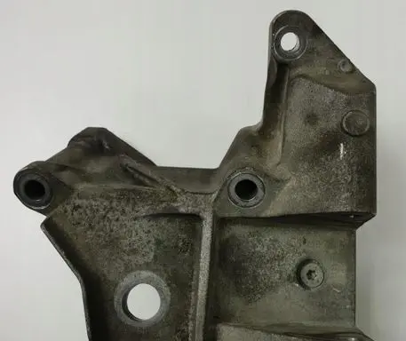 Volvo V70 Engine mounting bracket 6G926P096