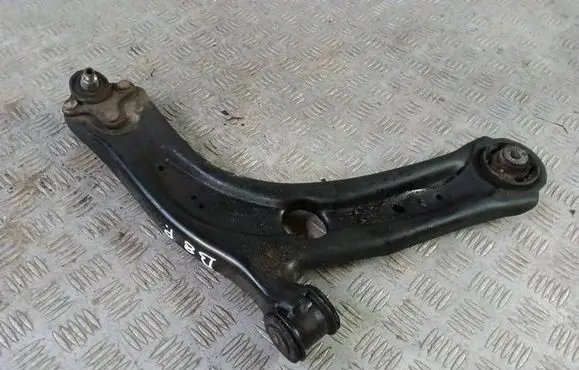 Volkswagen PASSAT B8 Front lower control arm/wishbone
