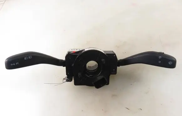 Volkswagen Polo IV 9N3 Wiper turn signal indicator stalk/switch 282726