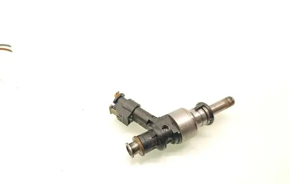 Fuel injector