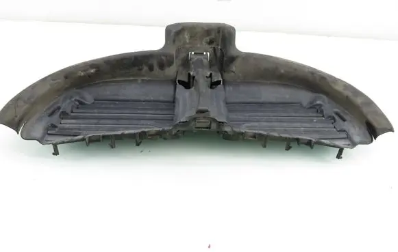 BMW 1 E81 E87 Intercooler air guide/duct channel 7174450
