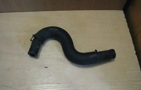 Mazda 6 Engine coolant pipe/hose SH0115290