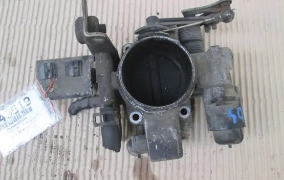 Opel Astra F Throttle body valve 