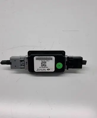 Land Rover Range Rover Velar USB control unit FW9319010AB 2017W483
