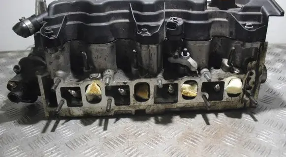 Fiat Bravo Engine head 