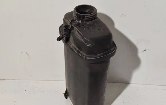 BMW 7 E38 Coolant expansion tank/reservoir 17411670 171117411670 17111712669