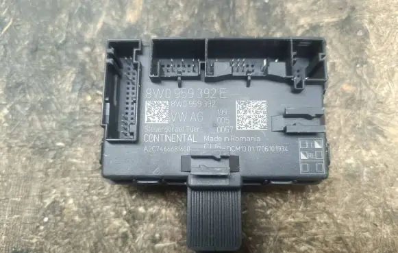 Audi A4 S4 B9 Door control unit/module 8W0959392E A2C7466681600 8W0959392