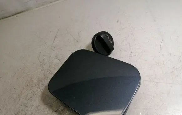 Toyota Avensis T270 Fuel tank cap