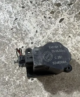 Alfa Romeo 156 Air flap motor/actuator 52495066 LAD1043 C397