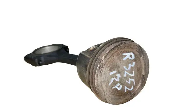 Volkswagen Golf IV Piston with connecting rod