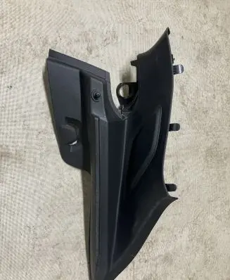 Volvo XC40 Parcel shelf load cover mount bracket 32244155