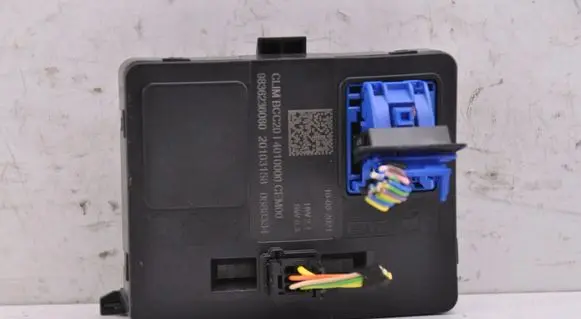 Opel Mokka B Climate control unit 9836236080